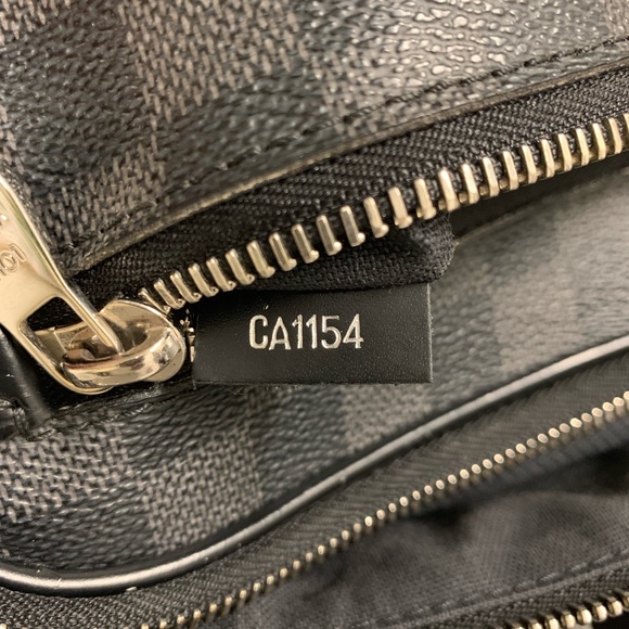 Louis Vuitton Outdoor belt bag used gently - Picture 8 of 8